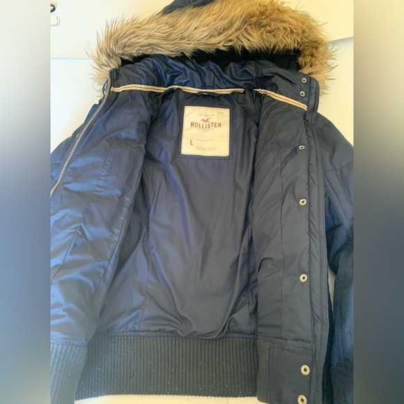 Hollister Navy Blue Winter Down Puffer Jacket Zipper Closure Fur Hood Y2K US S - Picture 6 of 8
